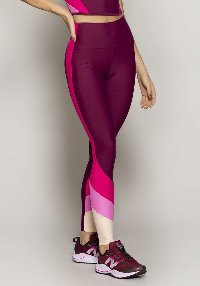 LEGGING COM BOLSO MARÇALA COM ROSA P