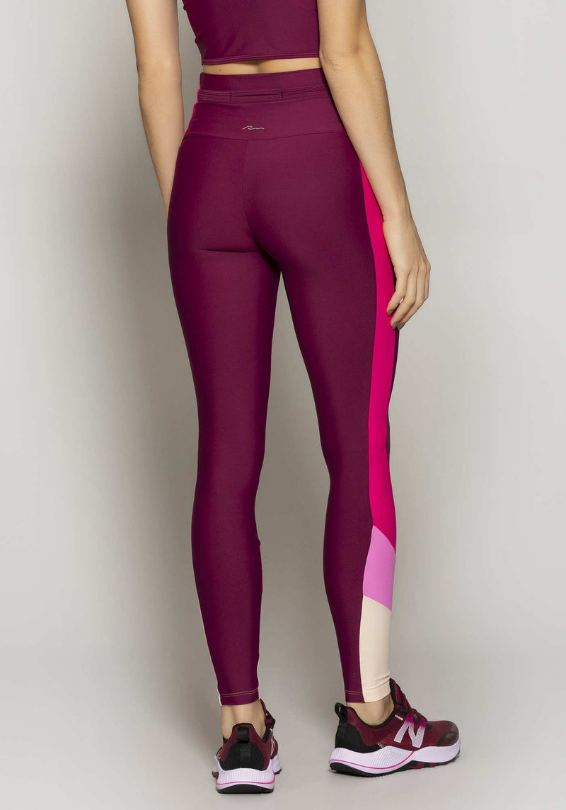 LEGGING COM BOLSO MARÇALA COM ROSA P