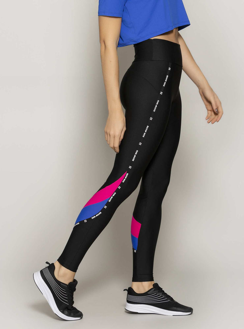 LEGGING COM RECORTES PRETA P