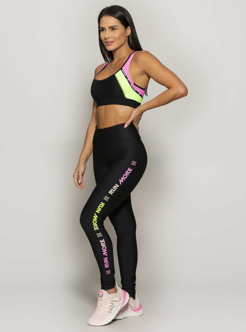 LEGGING RM COM BOLSO PRETA ESCRITAS COLORIDAS P